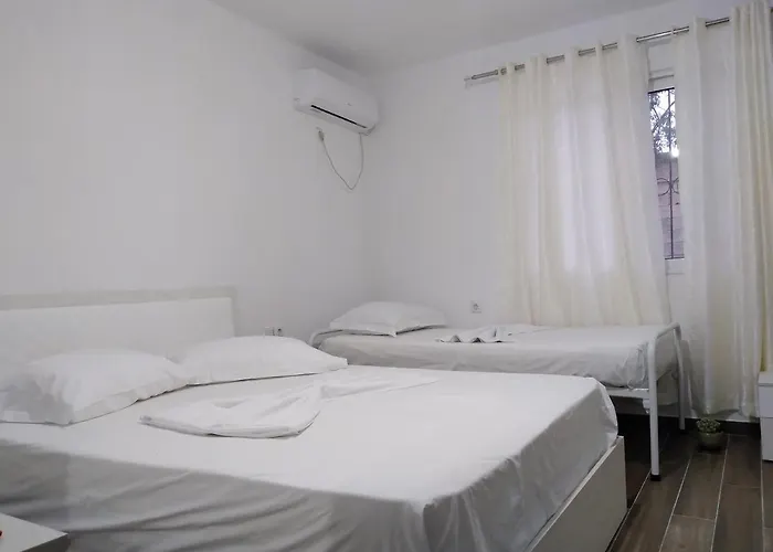 Condo Rentals 公寓 Sarandë