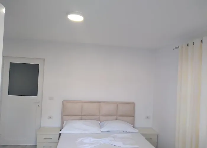 Condo Rentals 公寓 Sarandë