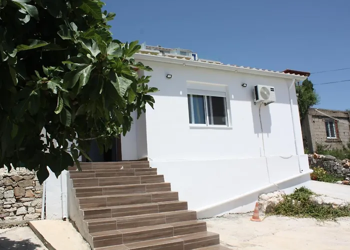 Condo Rentals Sarande